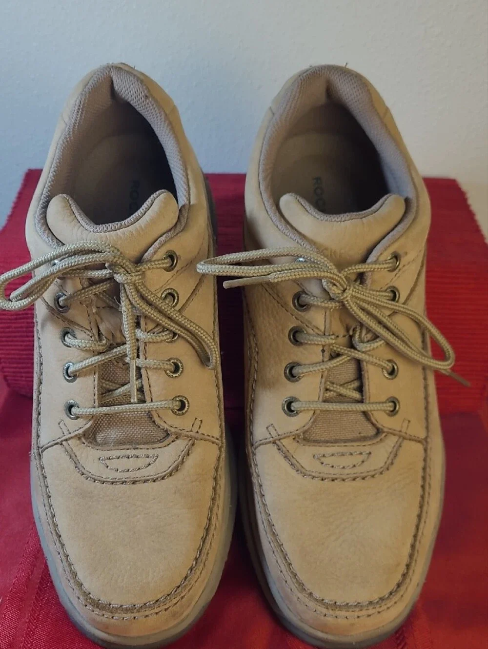 Rockport World Tour Classic Men's Size 10 Sand Tan Nubuck Leather Oxford Sneaker